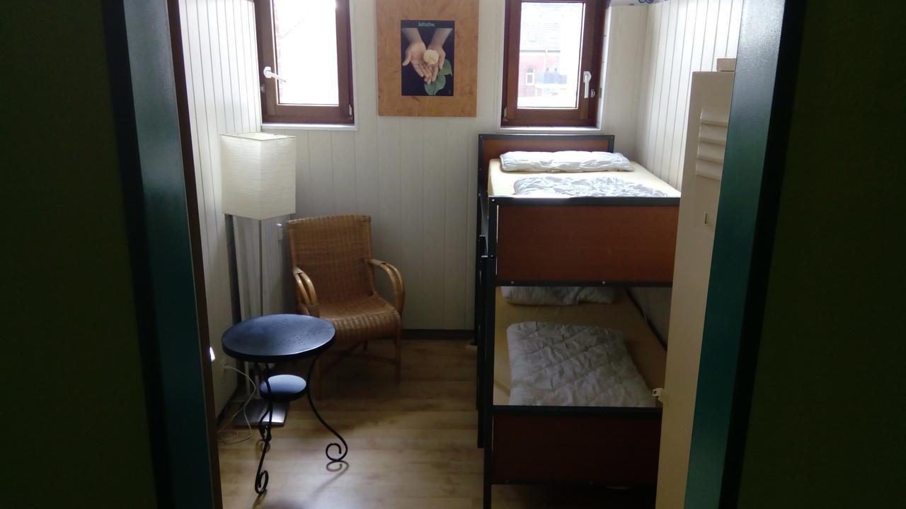 Penthouse Backpackers Hostel ออสนาบรึค ภายนอก รูปภาพ