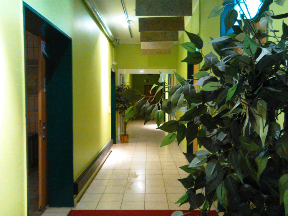 Penthouse Backpackers Hostel ออสนาบรึค ภายนอก รูปภาพ