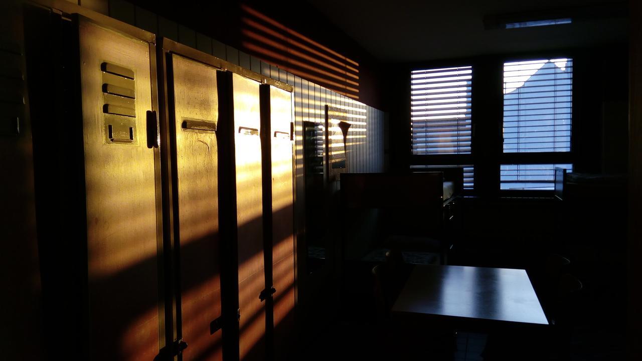 Penthouse Backpackers Hostel ออสนาบรึค ภายนอก รูปภาพ