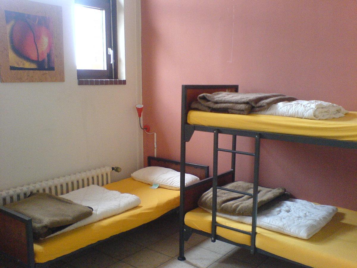 Penthouse Backpackers Hostel ออสนาบรึค ภายนอก รูปภาพ
