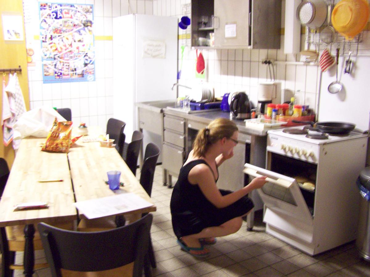 Penthouse Backpackers Hostel ออสนาบรึค ภายนอก รูปภาพ