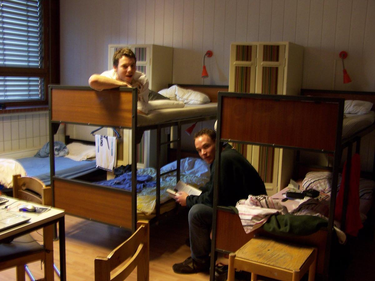 Penthouse Backpackers Hostel ออสนาบรึค ภายนอก รูปภาพ