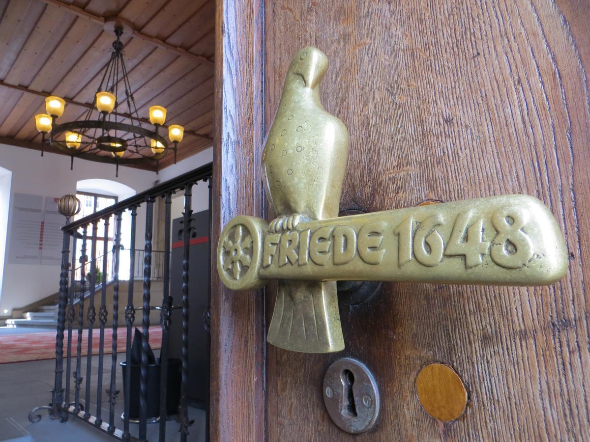 Penthouse Backpackers Hostel ออสนาบรึค ภายนอก รูปภาพ