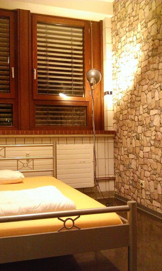 Penthouse Backpackers Hostel ออสนาบรึค ภายนอก รูปภาพ