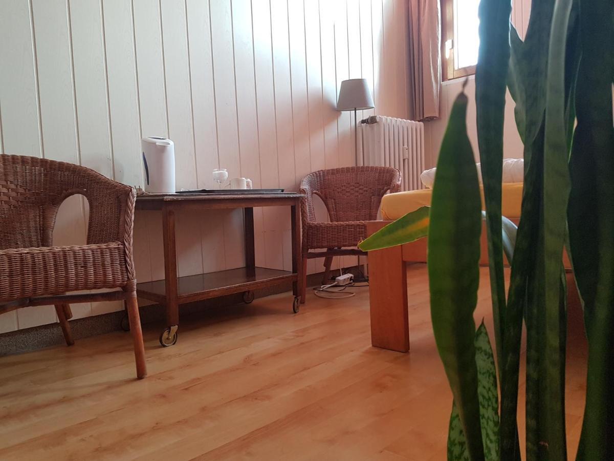 Penthouse Backpackers Hostel ออสนาบรึค ภายนอก รูปภาพ